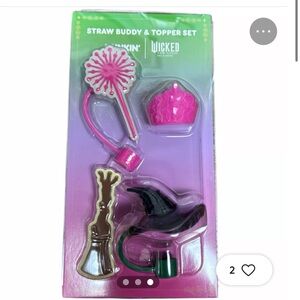 Dunkin' Wicked strawtoppers 🩷💚